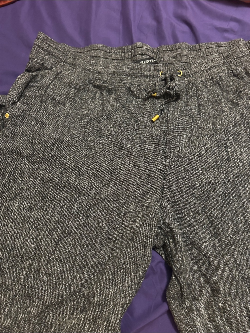 Ellen Tracy Black and White Linen pants